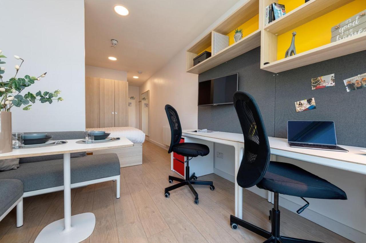 For Students Only Middle Street In Apartment