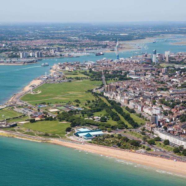 Apartamento Brand New Montrouge - Perfect Location!! Portsmouth