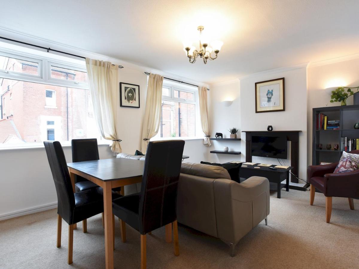 Apartment Pass The Keys Free Off Road Parking Moments From The Seafront *