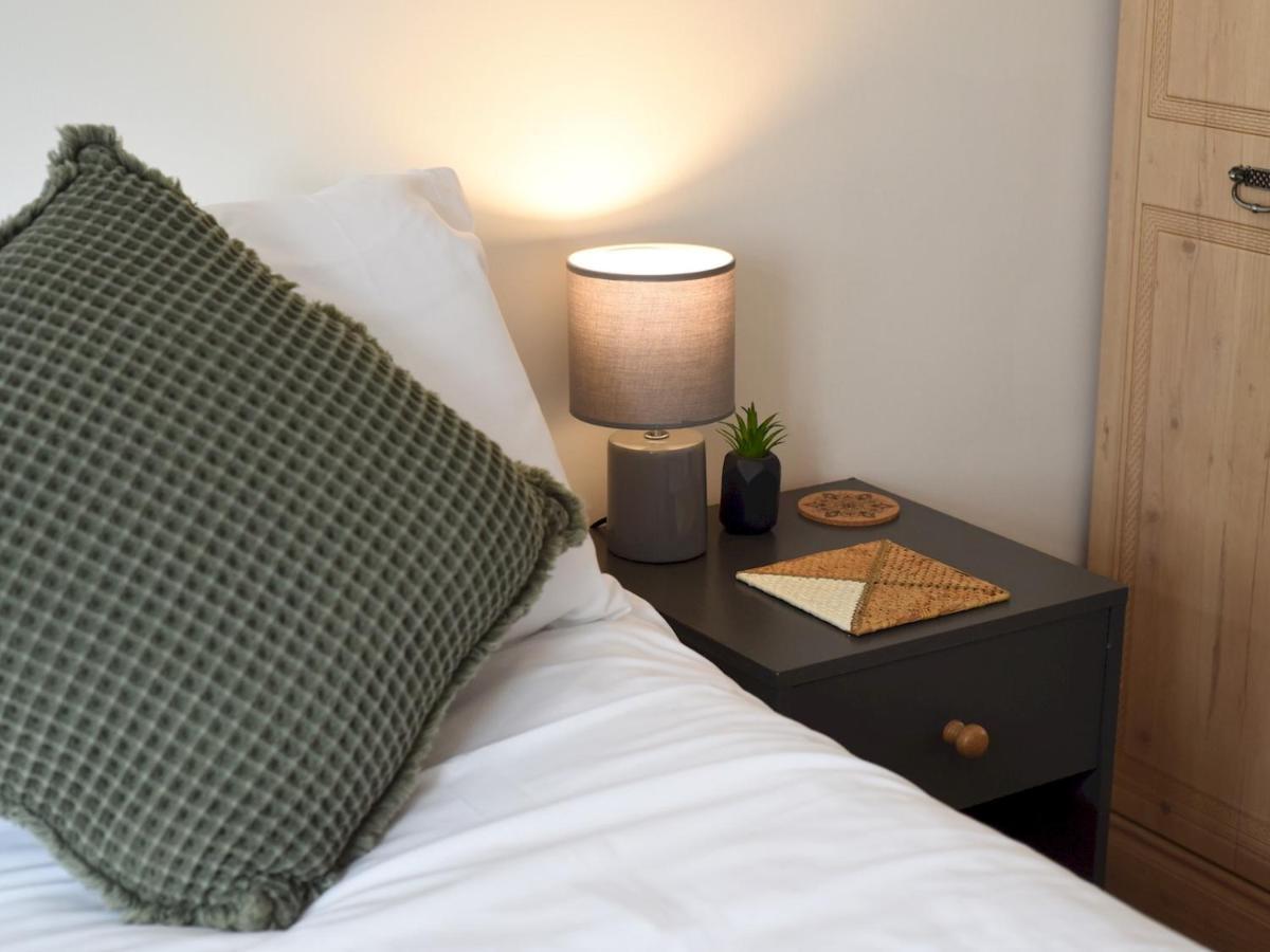 Apartment Pass The Keys Free Off Road Parking Moments From The Seafront Portsmouth