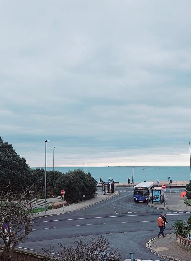 By The Sea, Portsmouth, Parking Ev 22kw Available * Portsmouth