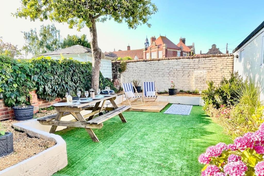 Southsea Garden Retreat *