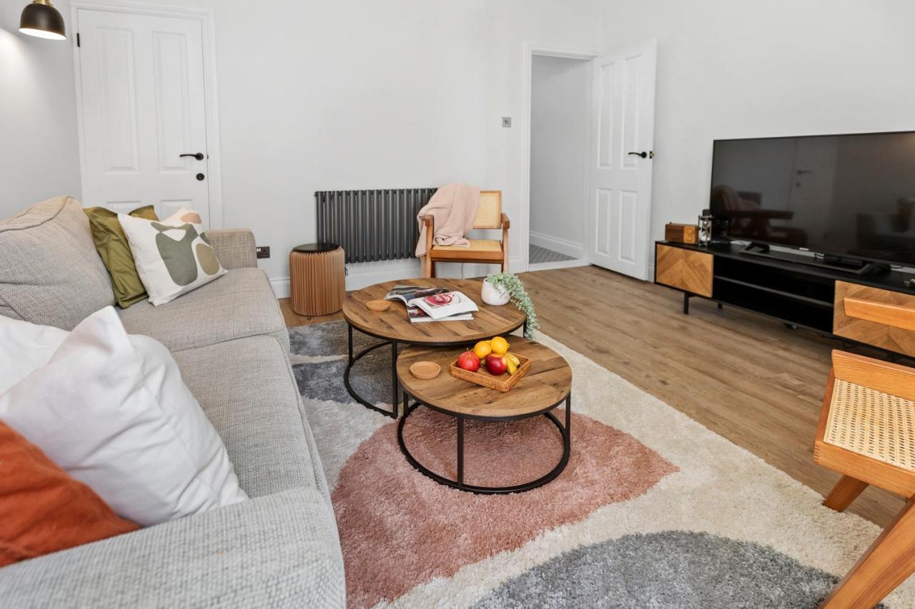 Casa de férias Cosy & Bright With Backyard In Southsea