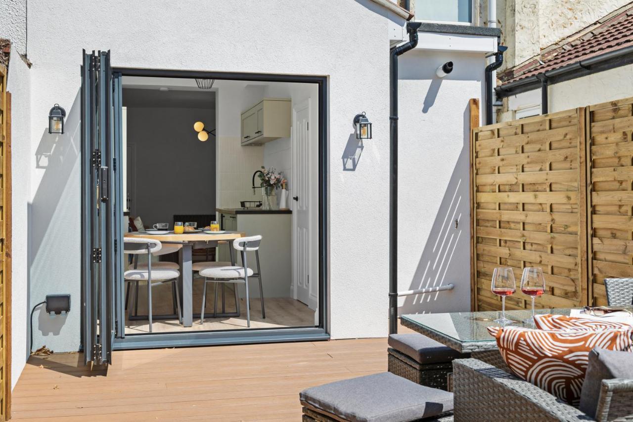 Casa de férias Cosy & Bright With Backyard In Southsea