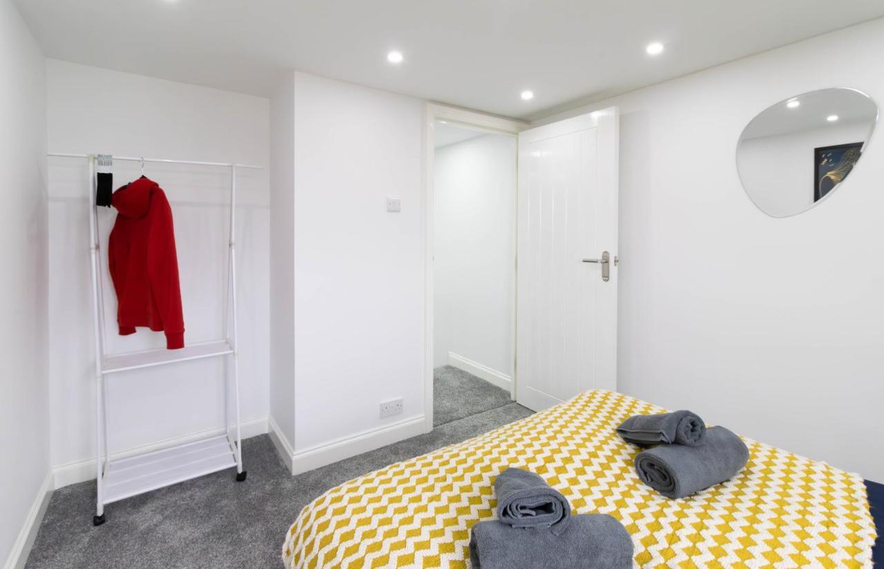 Open Mind - 6 Luxury Bedrooms With Free Parking Holiday home