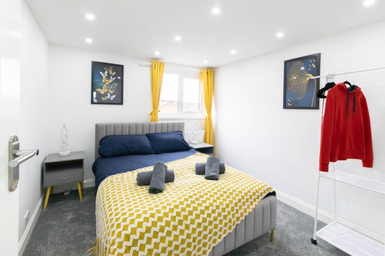 Open Mind - 6 Luxury Bedrooms With Free Parking