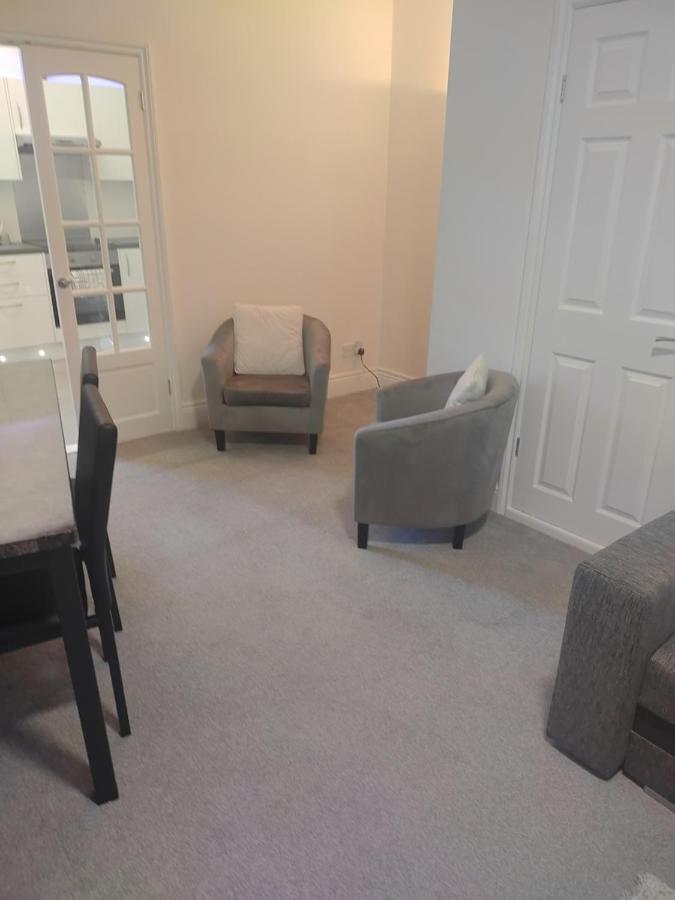 Apartamento Modern 2 Bed House Sleeps 6