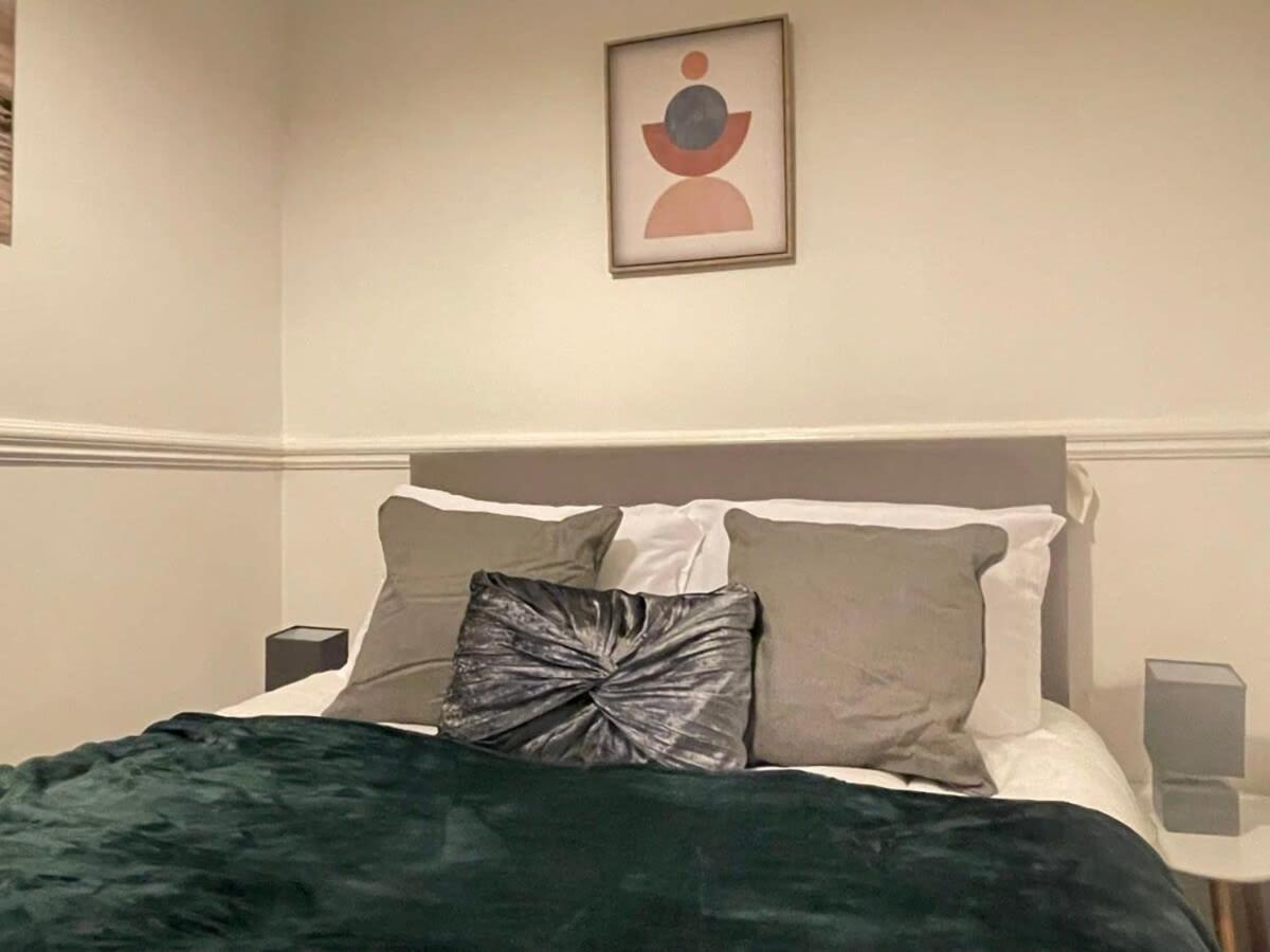 Cosy With Free Parking And Fast Internet *