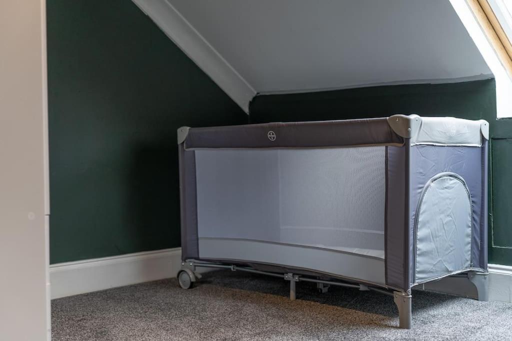 Apartamento Open Mind - Hot Tub, 5 Bedroom & Free Parking *