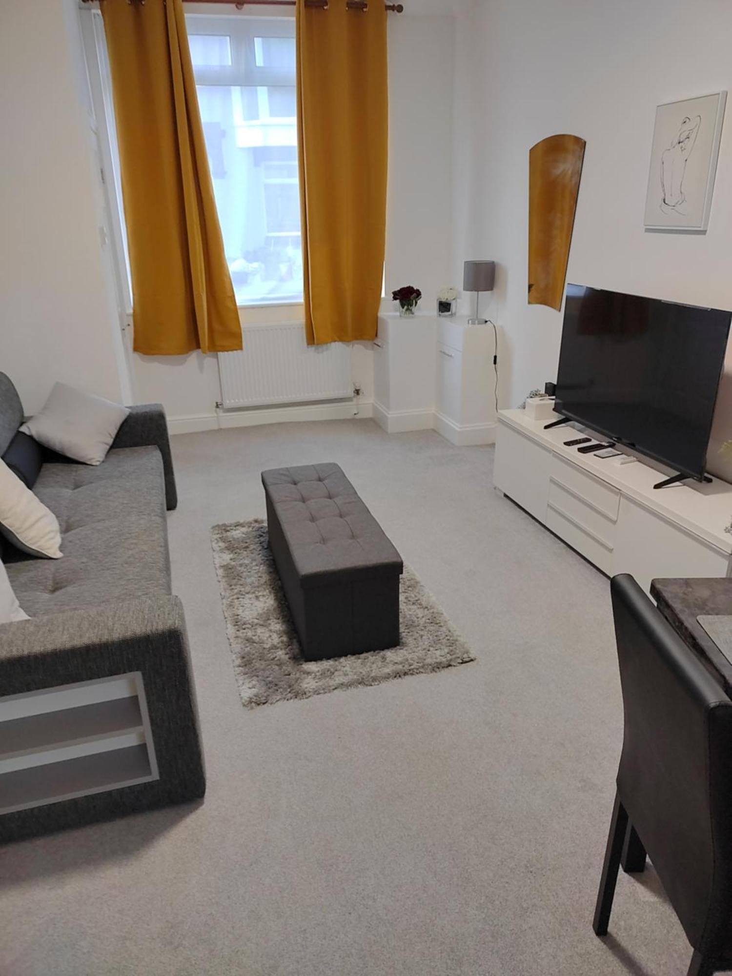 Modern 2 Bed House Sleeps 6 Apartamento Portsmouth