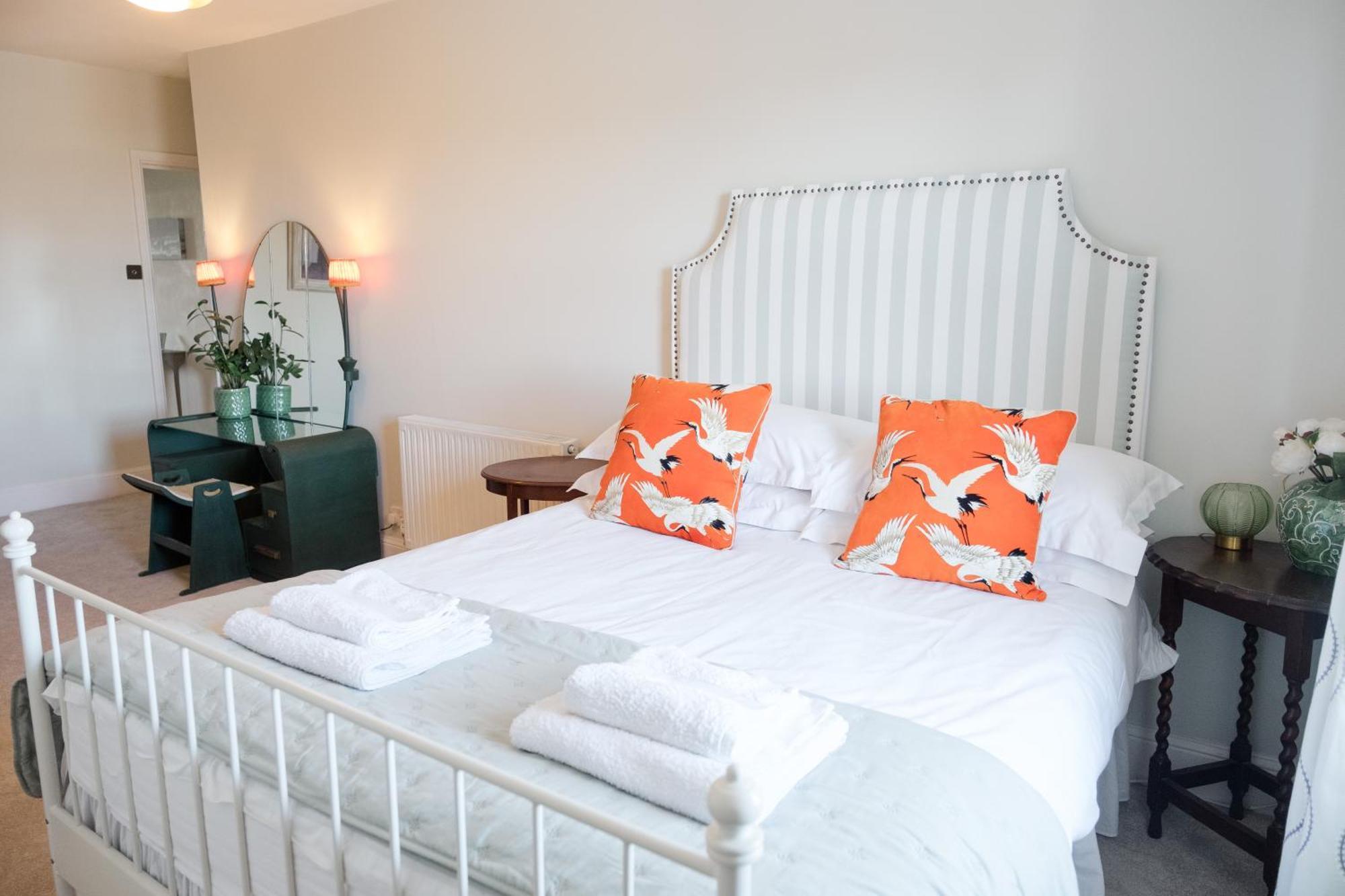 Apartamento Southsea, - Two Bedroom - Newly Refurbished Throughout - Treetop Sea Views *
