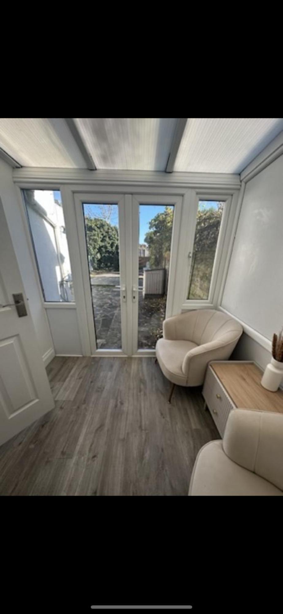 Southsea Three Bedroom With Hot Tub
