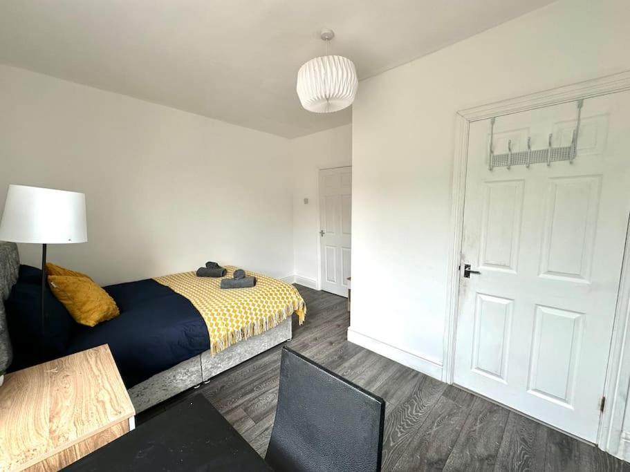 4 Bedroom 3 Bathroom & Free Parking Casa de férias Portsmouth