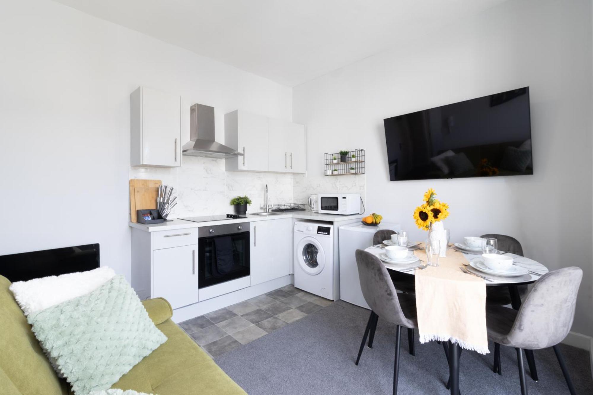 Open Mind - Cosy With 2 Beds Apartment *
