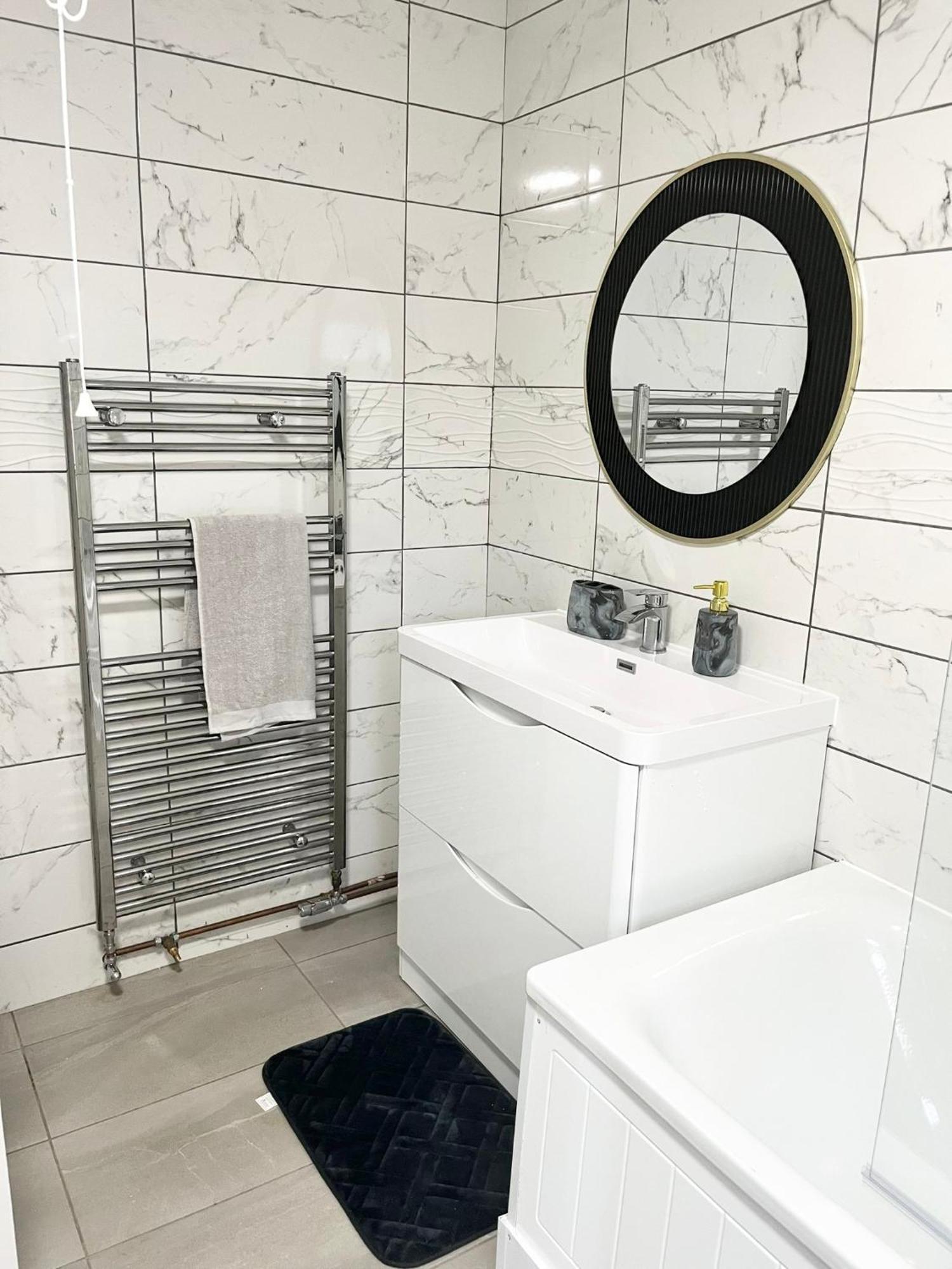 Apartment 8-sleeper 4br 4bed 2bath Wi-fi Garden Tv *