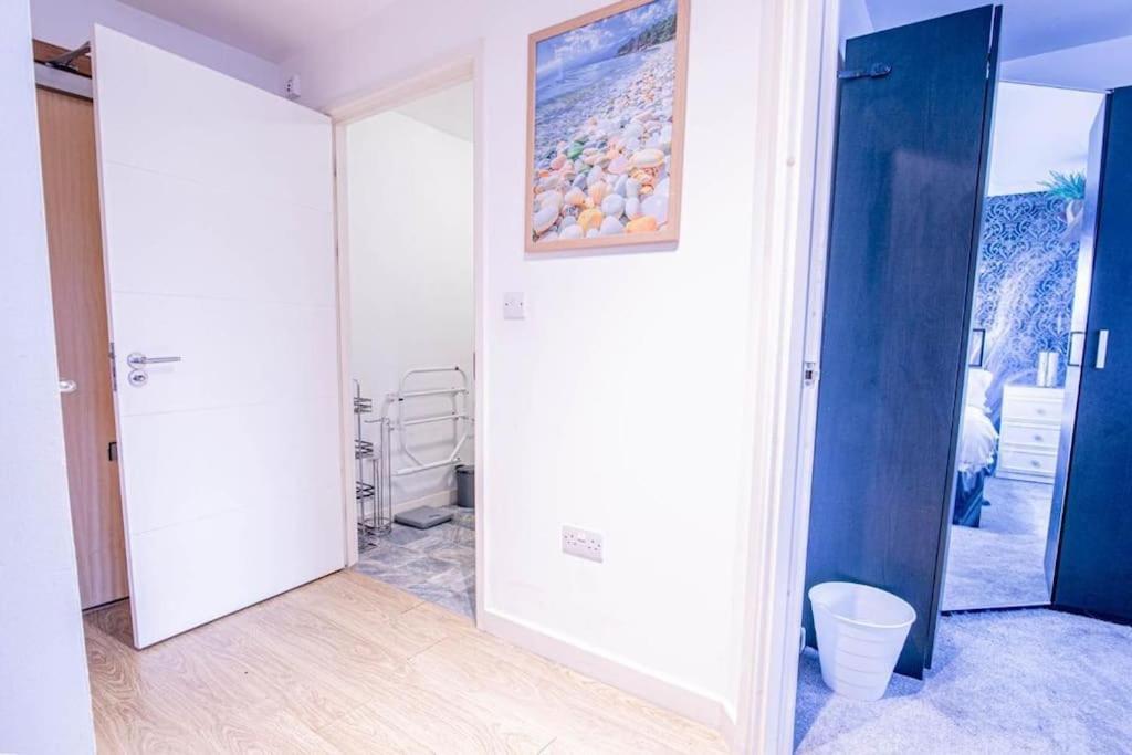 Apartment Stunning Flat At Gunwarf Quays