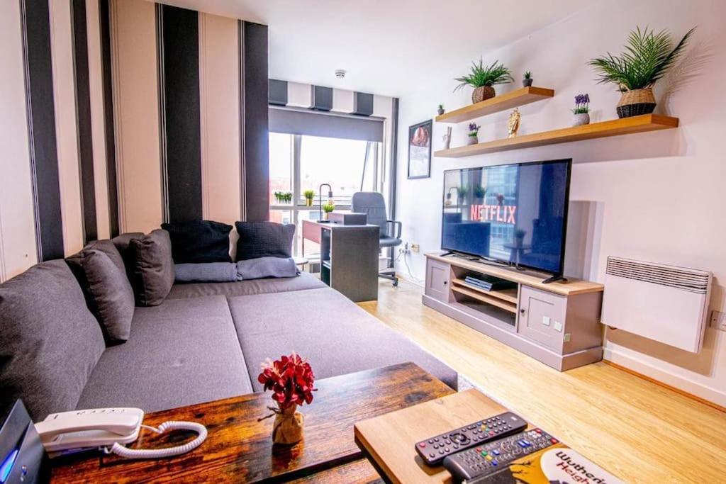 Apartment Stunning Flat At Gunwarf Quays