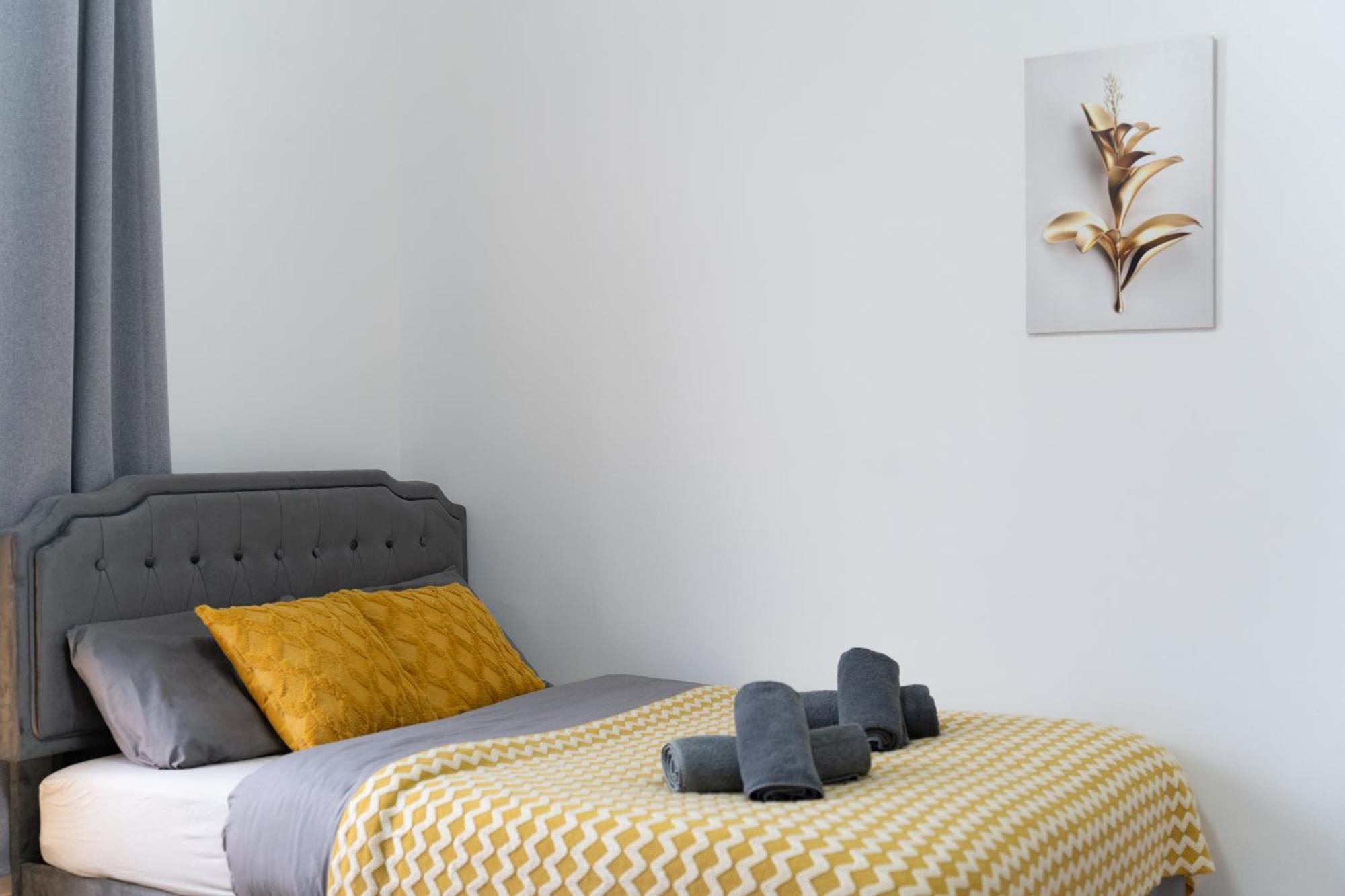 Open Mind - 4 Beds & Free Parking * Portsmouth
