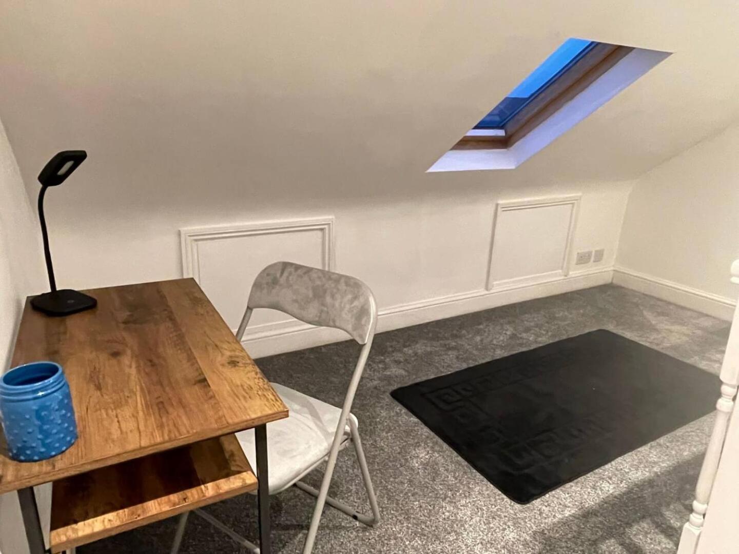 Cosy With Free Parking And Fast Internet Holiday home Portsmouth