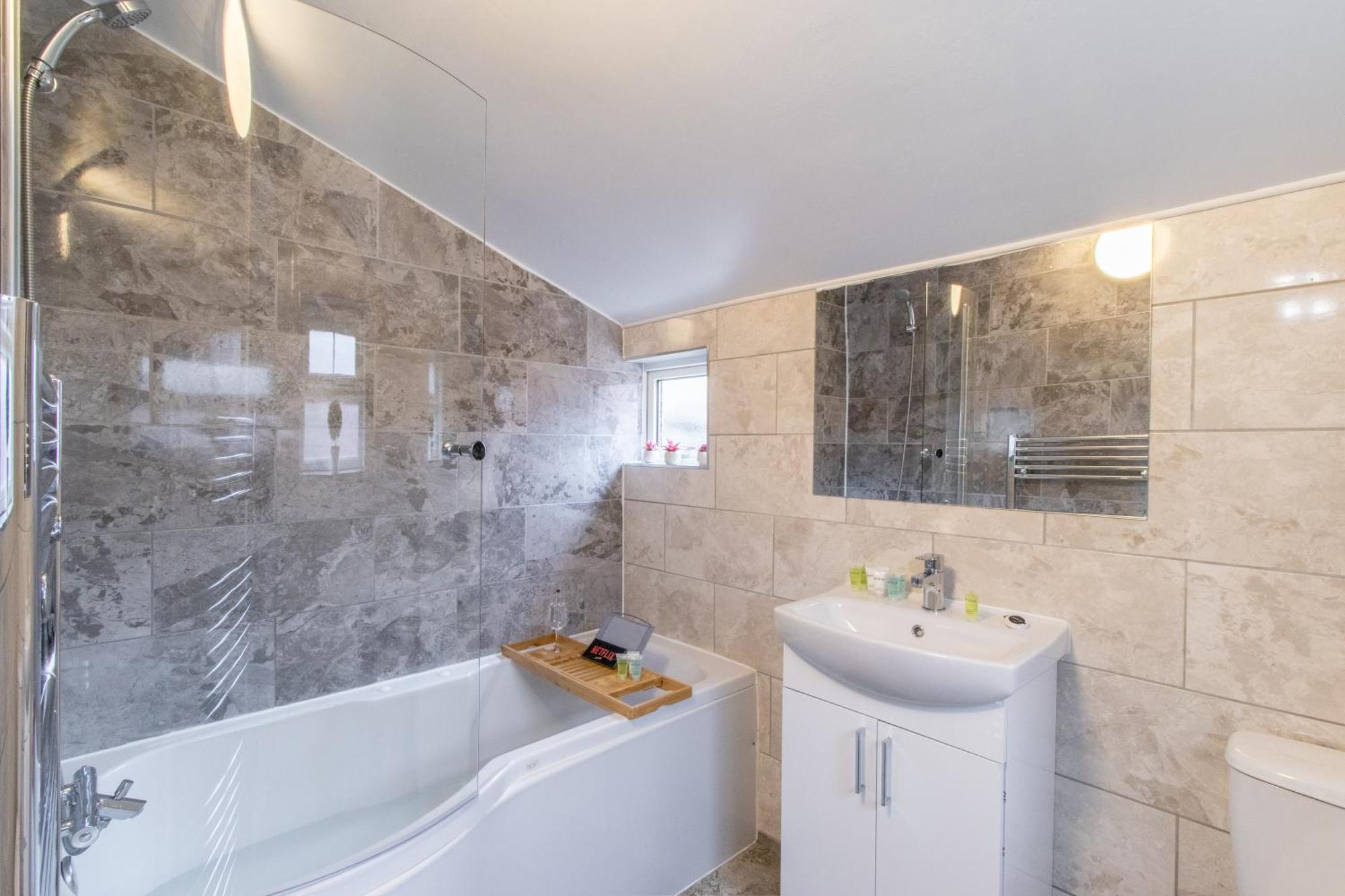 Holiday home Open Mind Leisure - Luxury 5 Beds & Free Parking