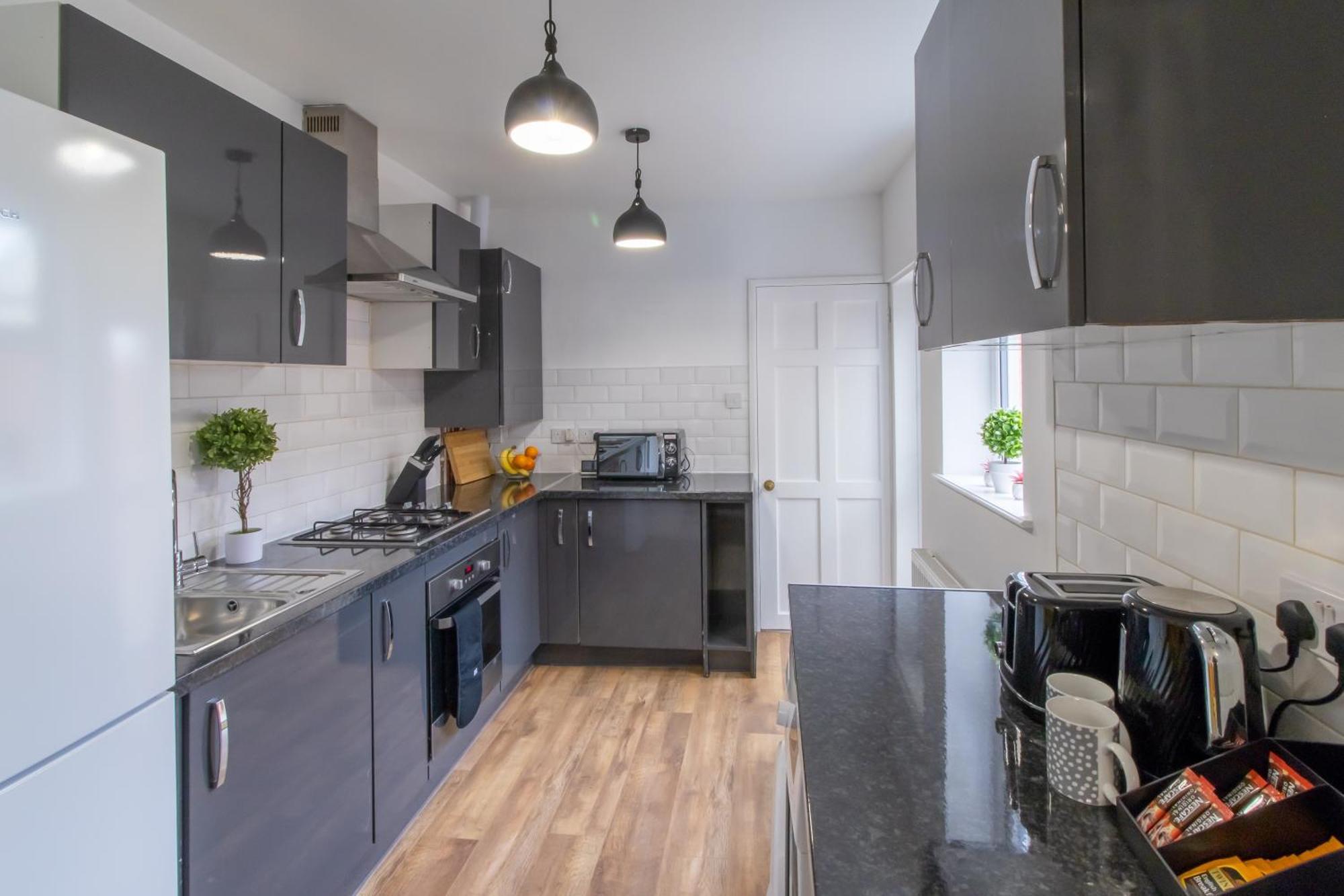 Open Mind Leisure - Luxury 5 Beds & Free Parking Portsmouth