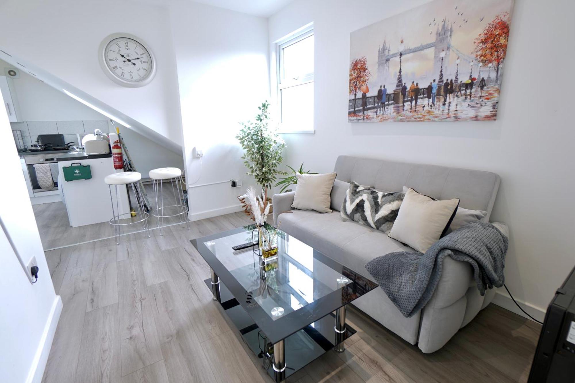 Ground Floor 2 Bedroom Southsea - Free Parking Portsmouth