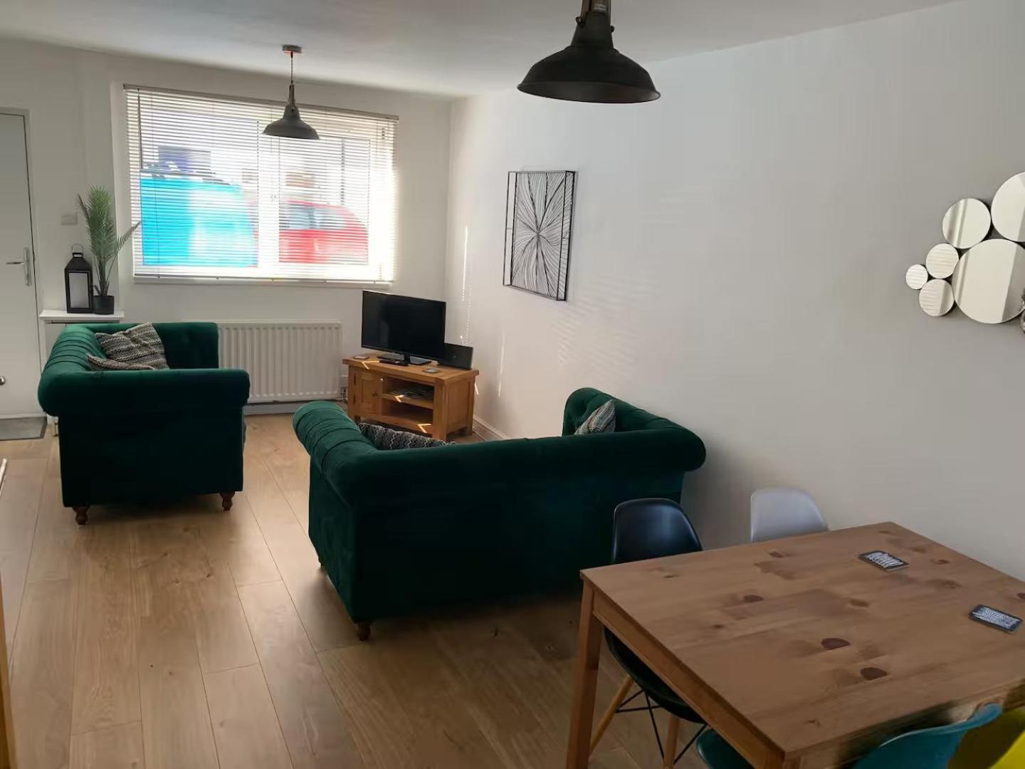 Beautiful 2-bed House In *