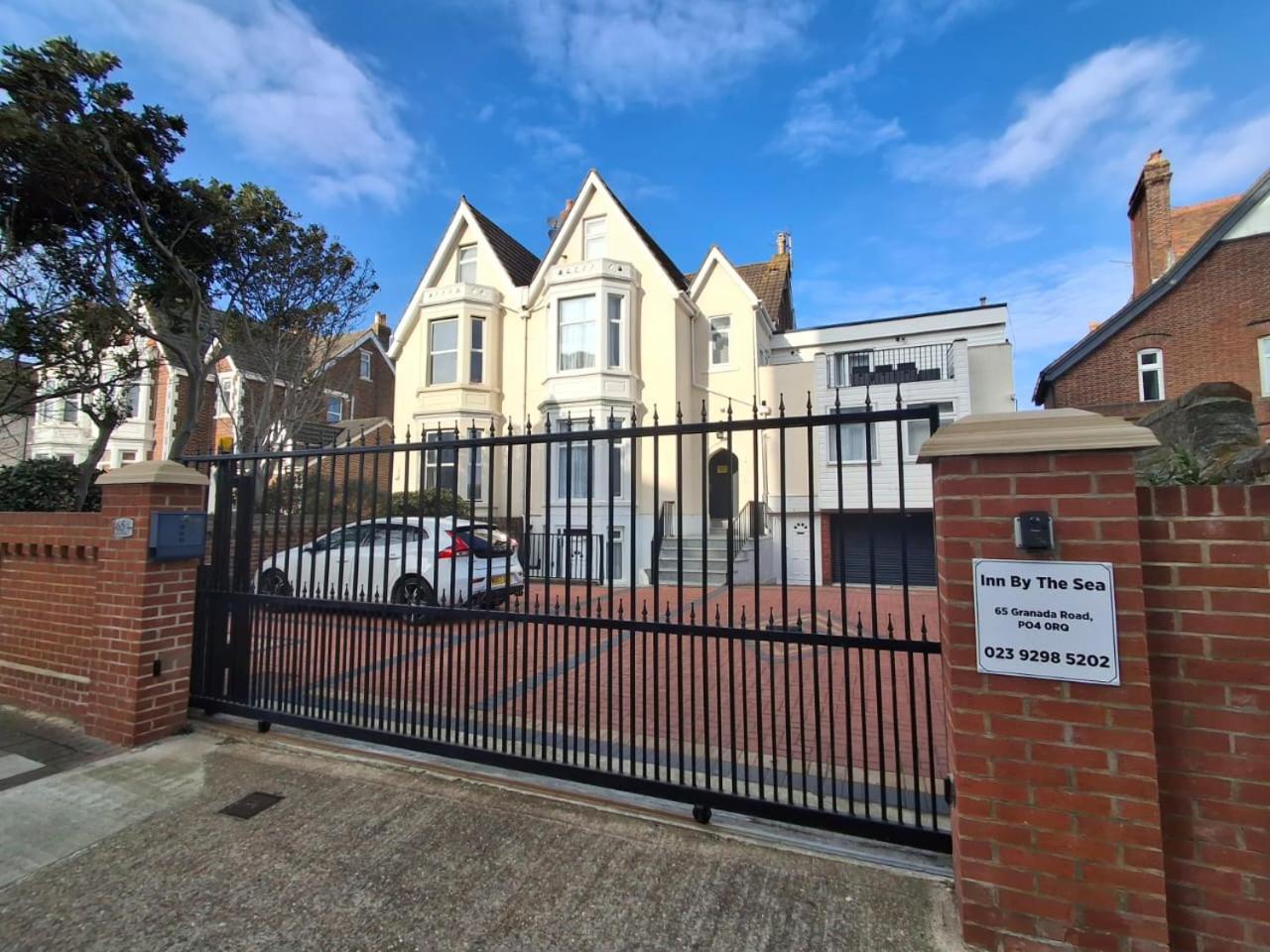 By The Sea, Portsmouth, Parking Ev 22kw Available *