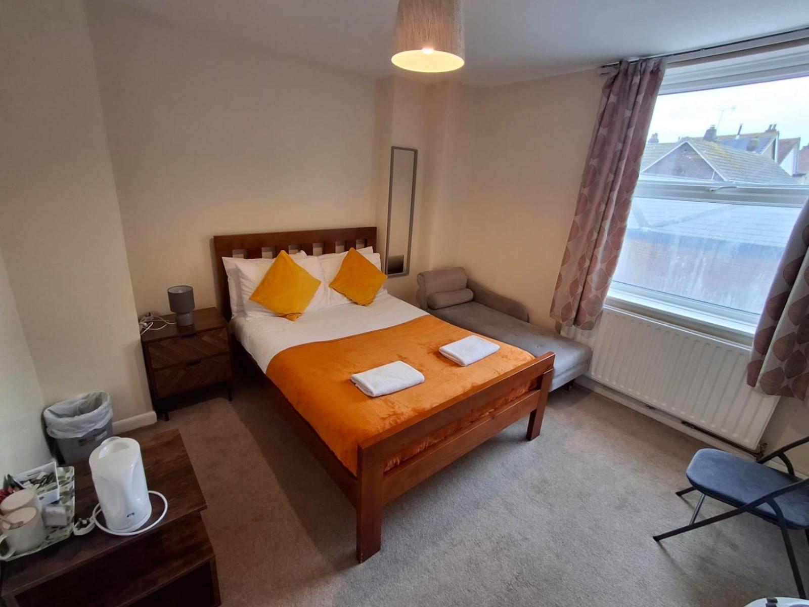 By The Sea, Portsmouth, Parking Ev 22kw Available Aparthotel