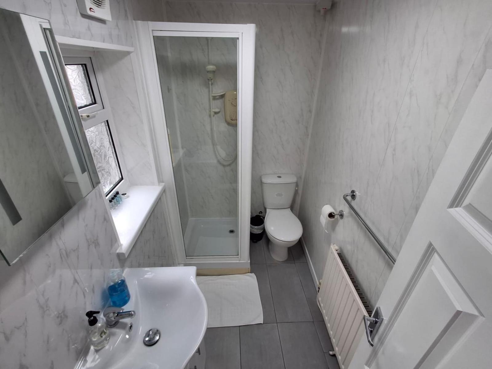 Aparthotel By The Sea, Portsmouth, Parking Ev 22kw Available Portsmouth
