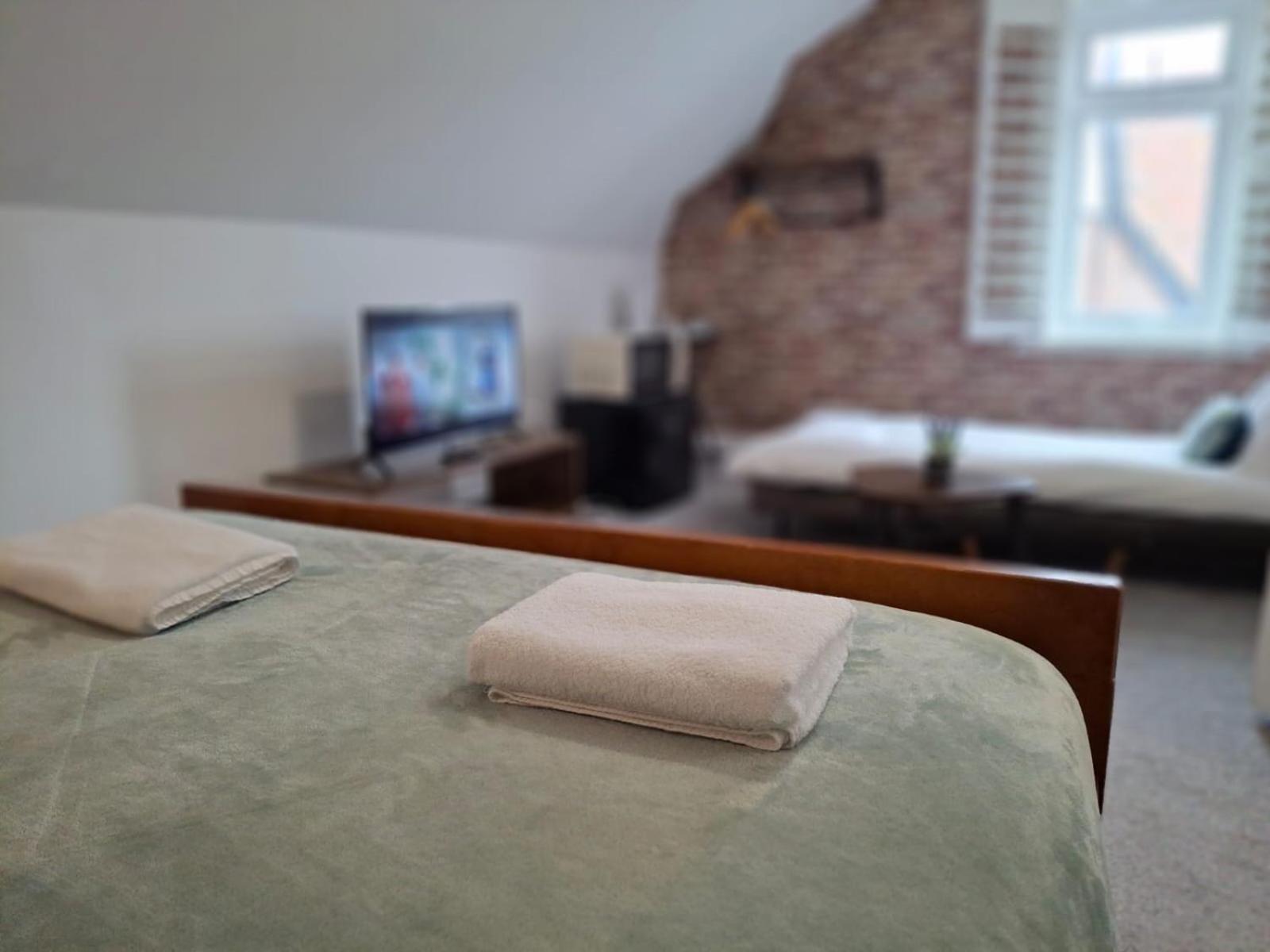 Aparthotel By The Sea, Portsmouth, Parking Ev 22kw Available Portsmouth