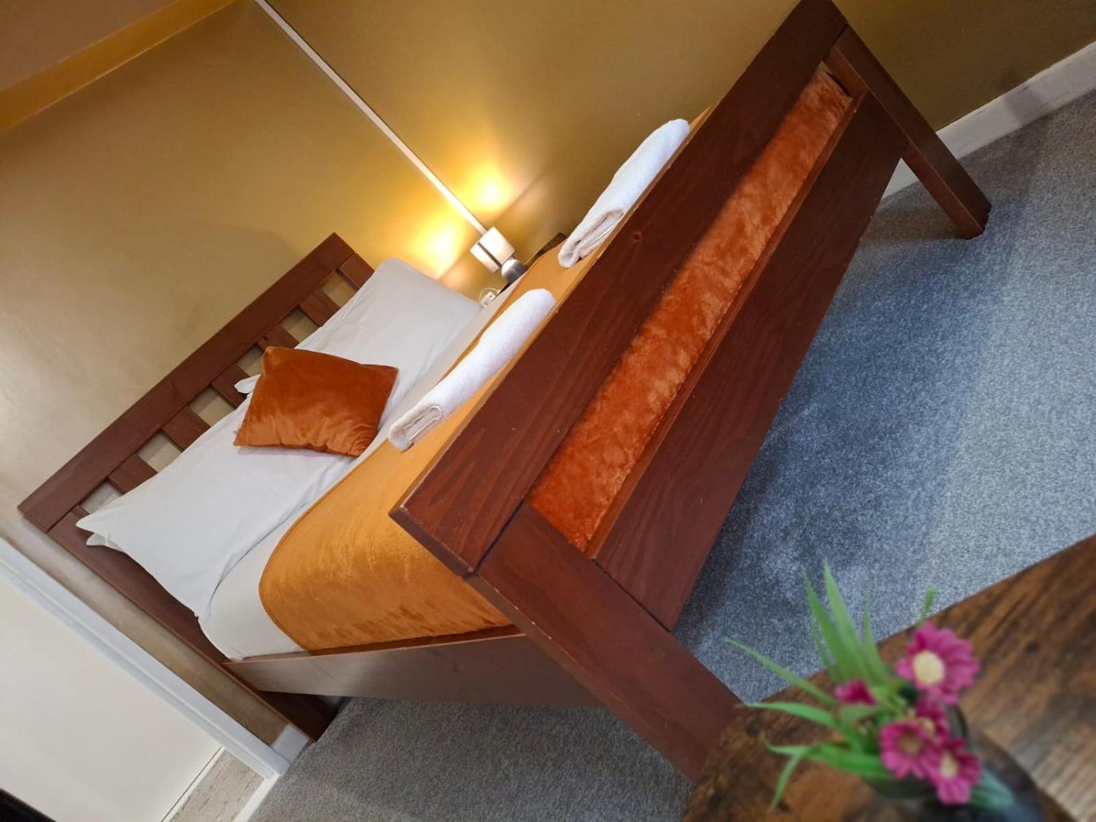Aparthotel By The Sea, Portsmouth, Parking Ev 22kw Available