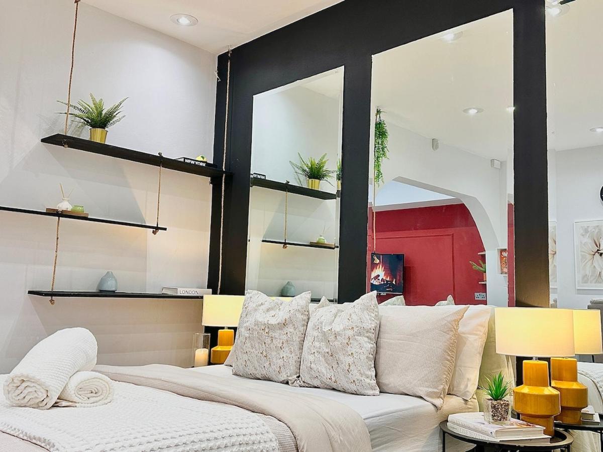 Tourist Find In - Centrally Located Apartment