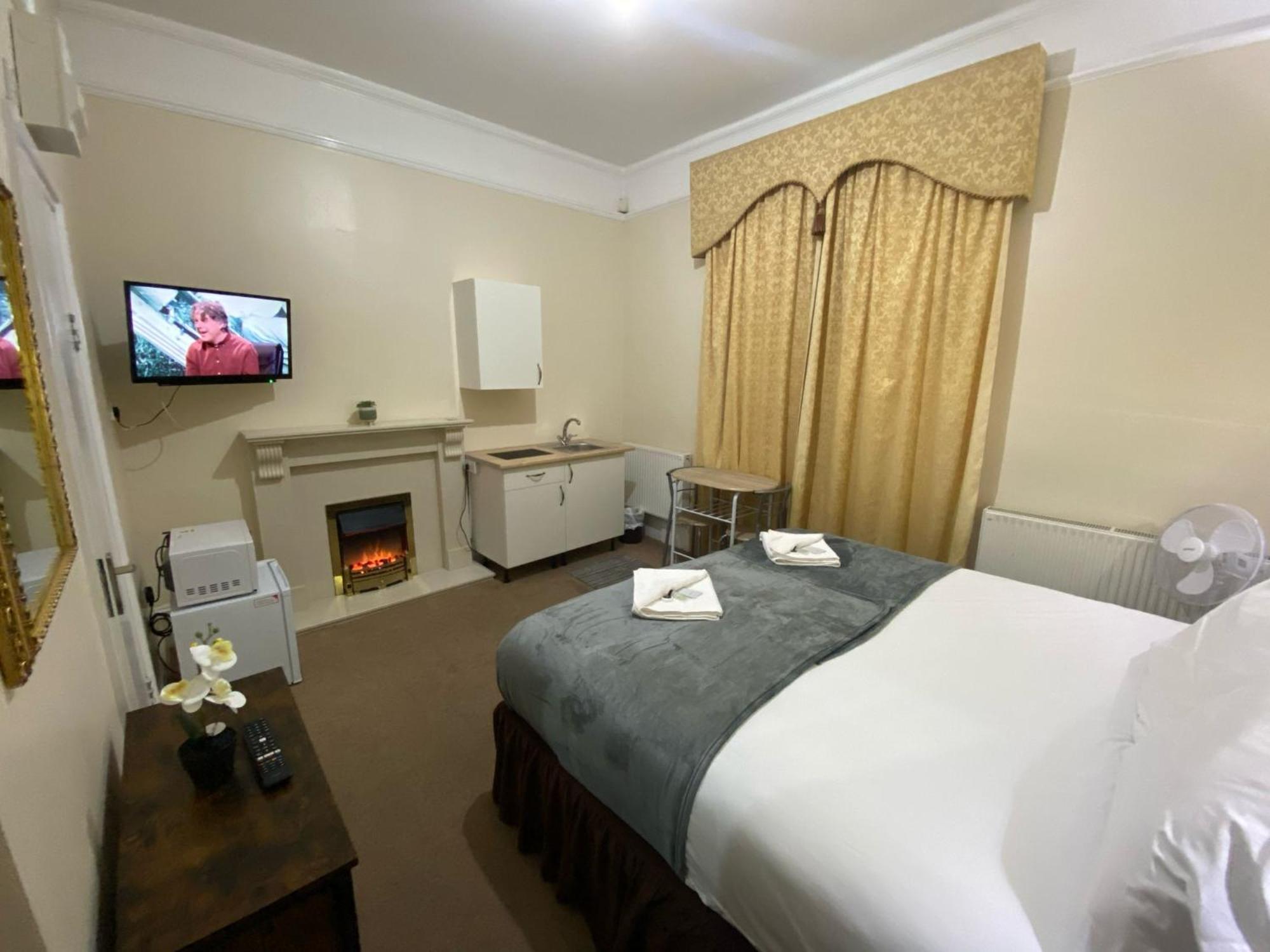 Aparthotel The Light House 24 - Free Private Parking Portsmouth