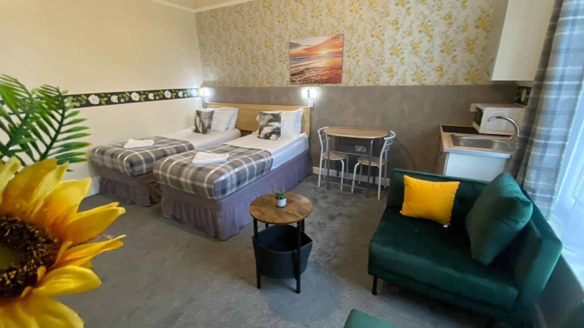 The Light House 24 - Free Private Parking *