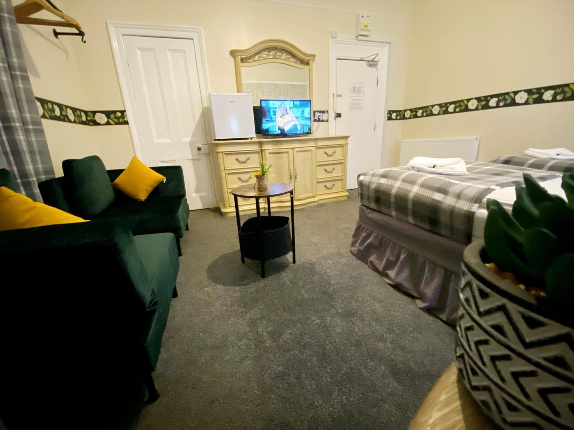 Aparthotel The Light House 24 - Free Private Parking *