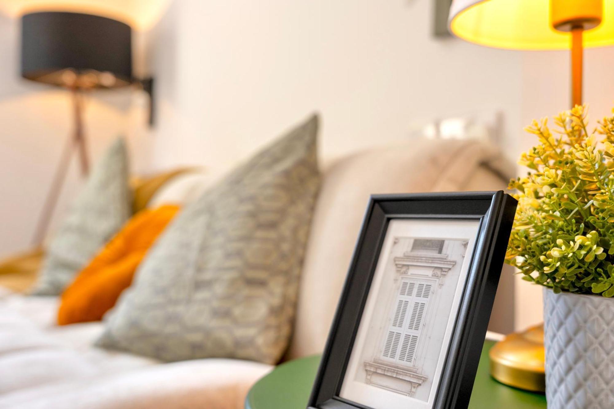 Large One Bedroom Southsea Sleeps 3 - Free Parking Apartamento *