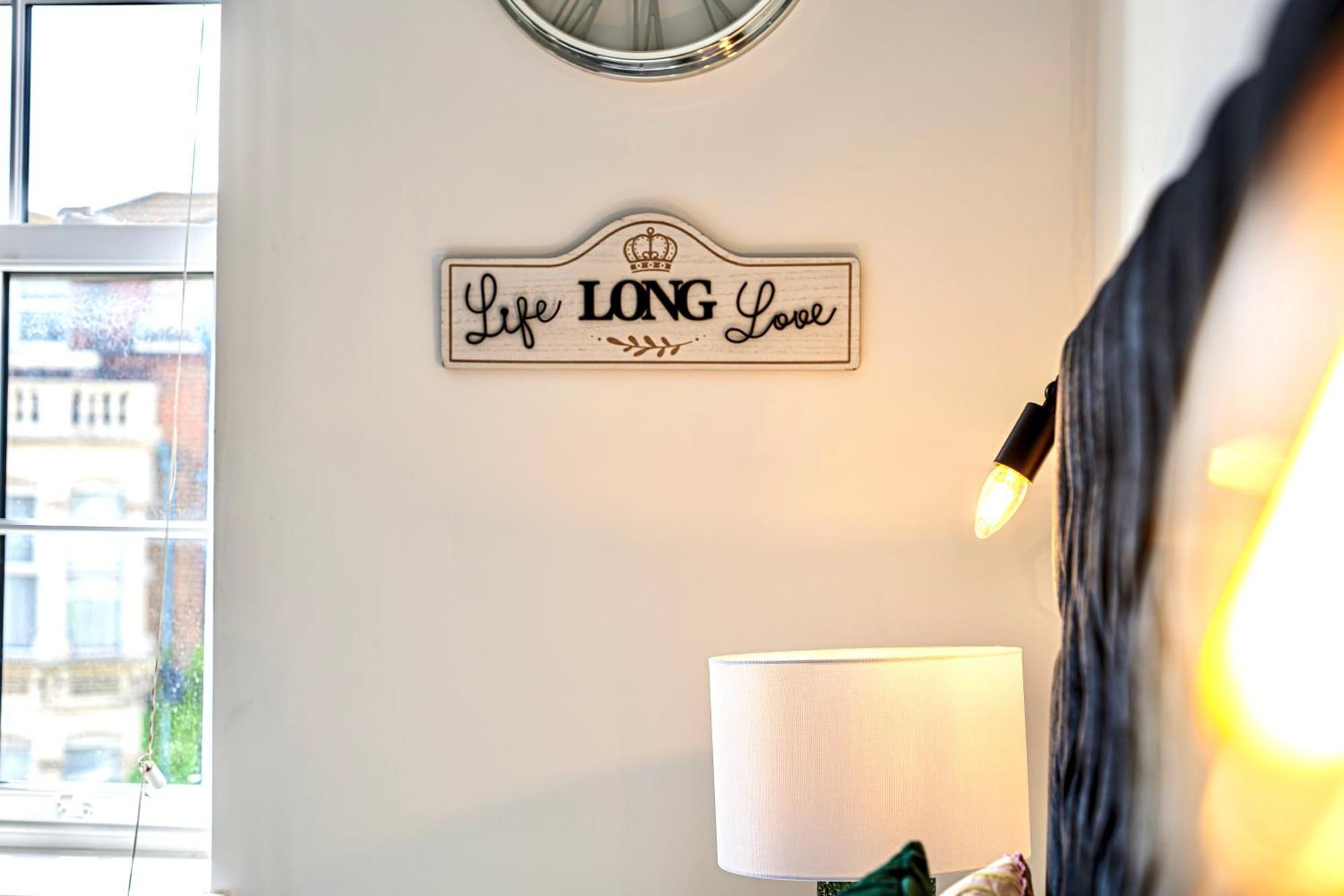 Large One Bedroom Southsea Sleeps 3 - Free Parking Apartamento *