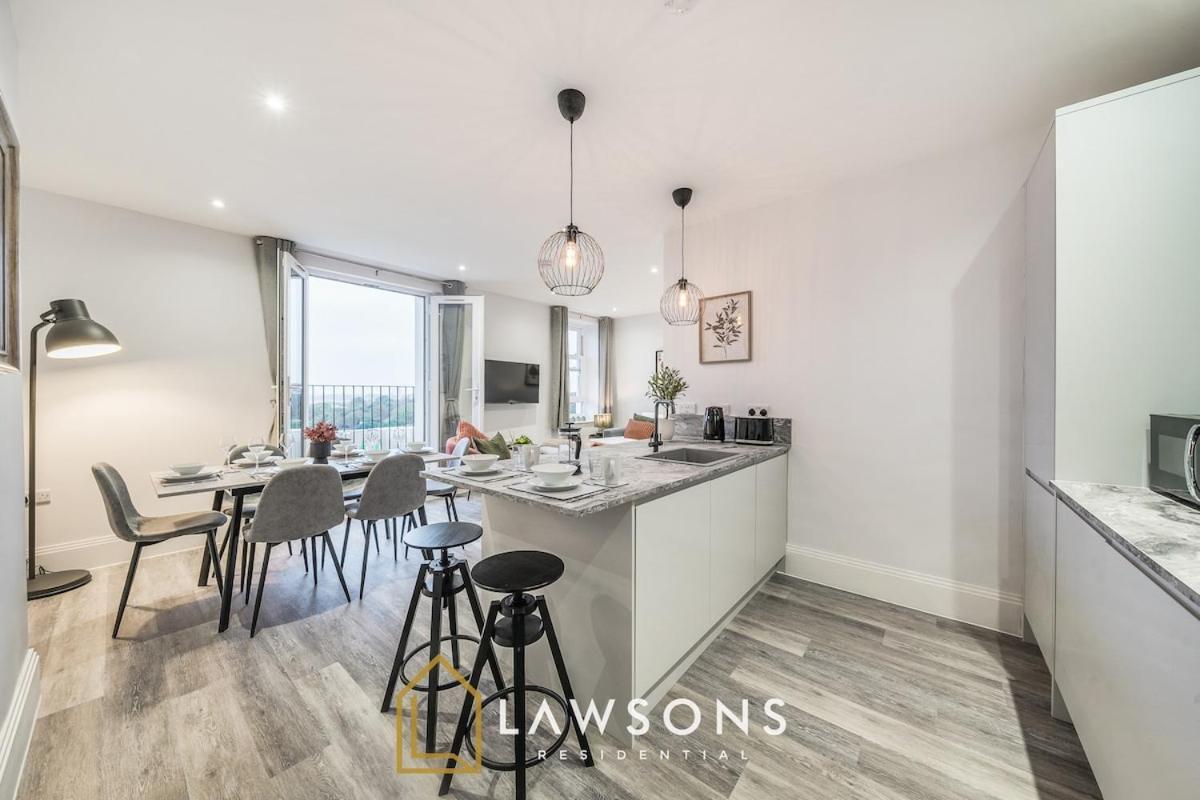 Apartment The Sky By Lawsons