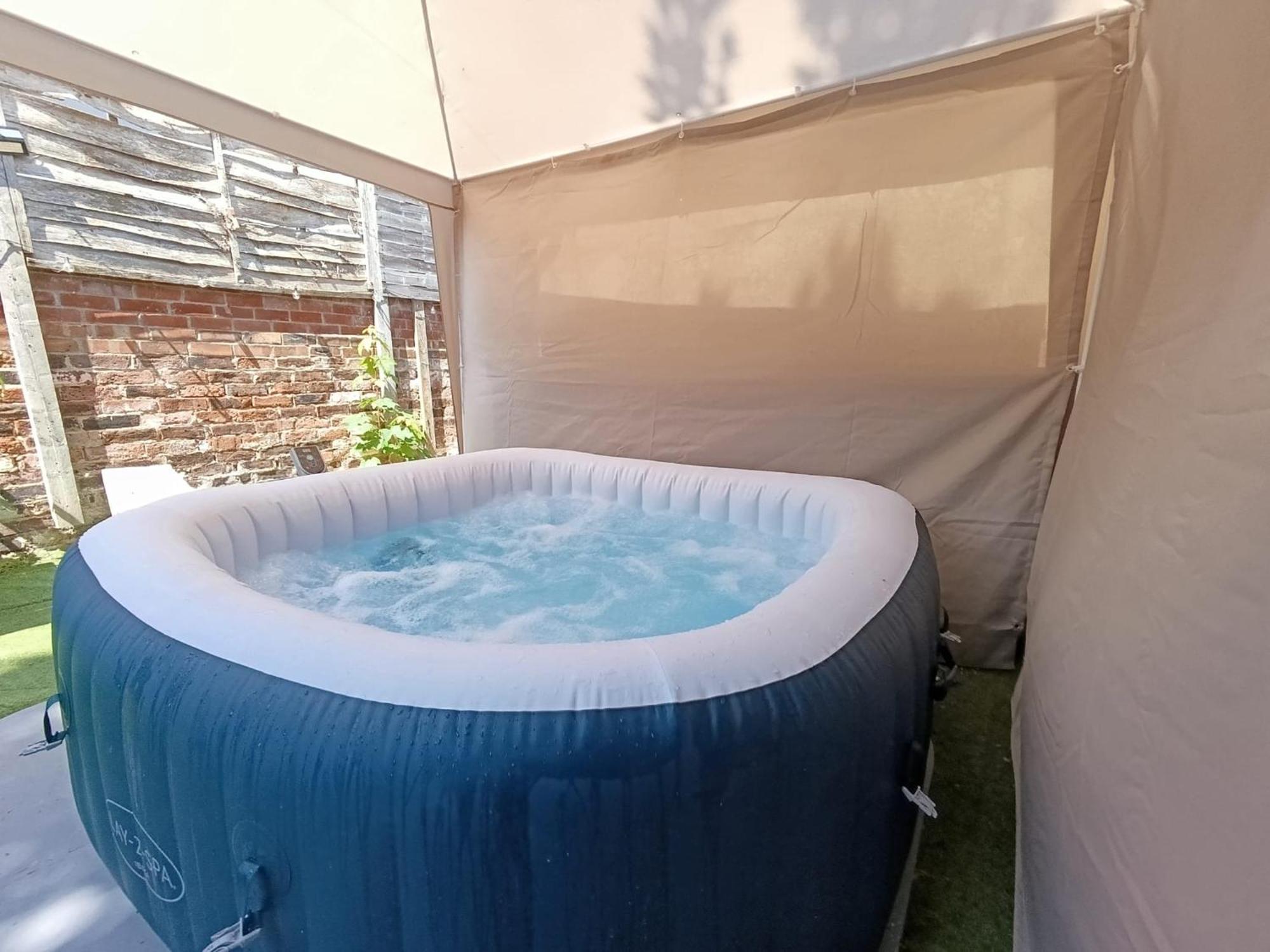 Open Mind - Hot Tub, 5 Bedroom & Free Parking Apartamento *