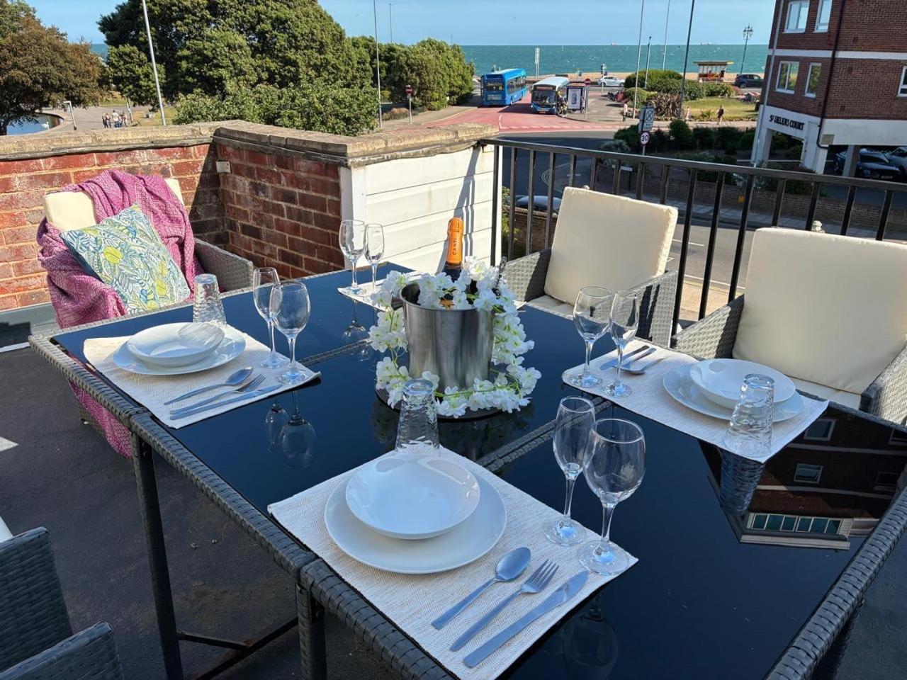 By The Sea, Portsmouth, Parking Ev 22kw Available Aparthotel