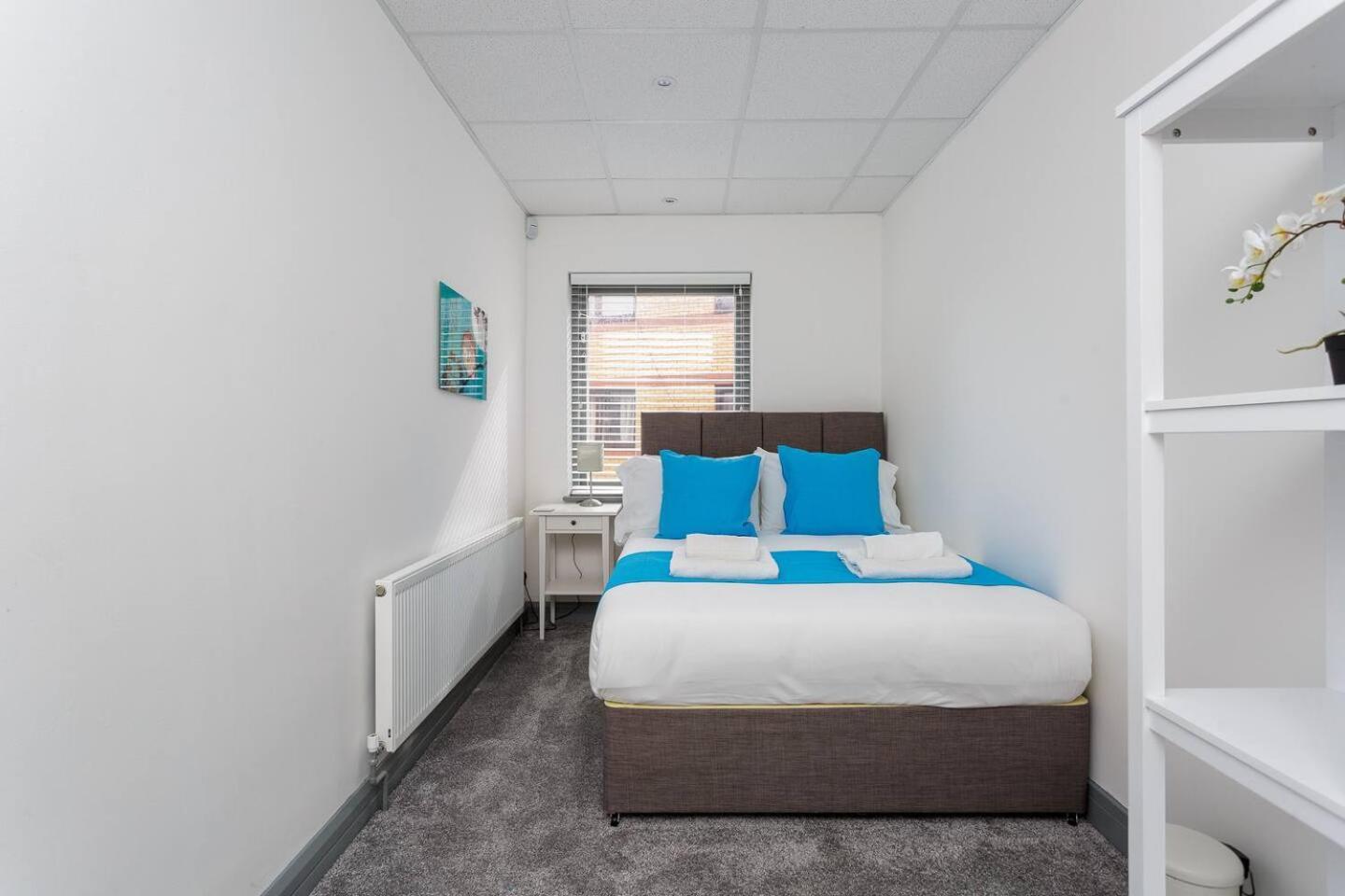 Sovereign Gate 2 - City Centre 2 Bed Wparking Apartment Portsmouth