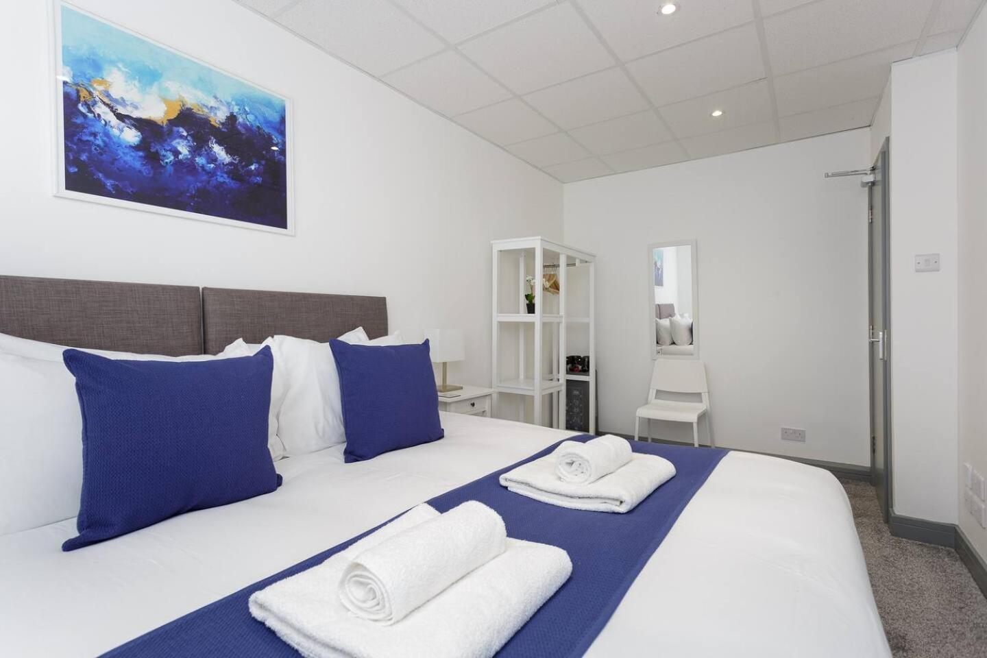 Apartment Sovereign Gate 2 - City Centre 2 Bed Wparking Portsmouth