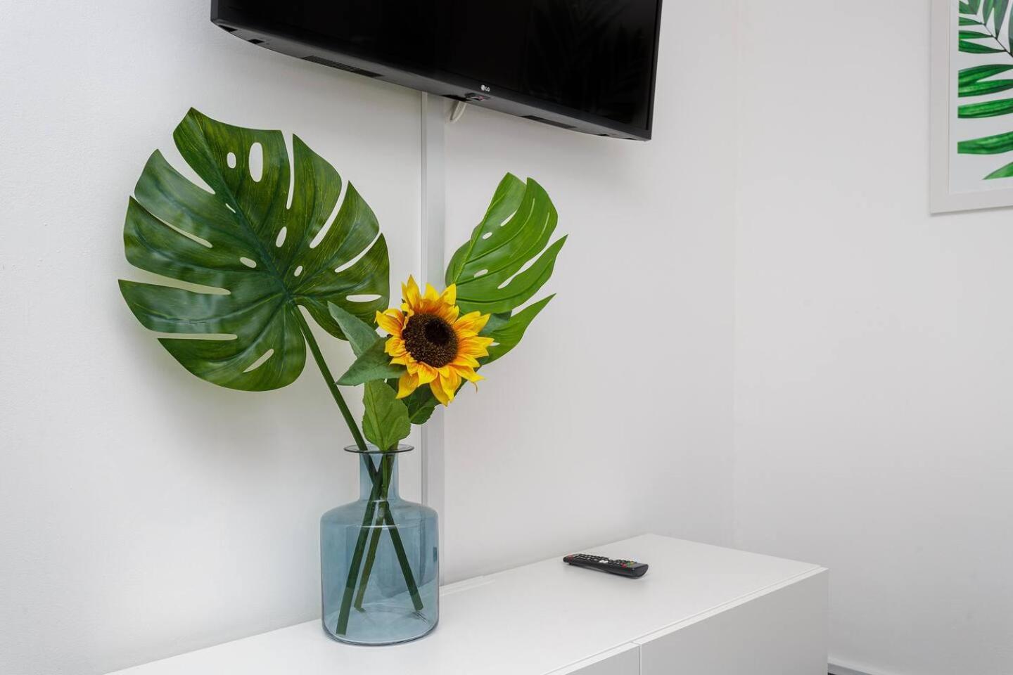 Apartment Sovereign Gate 1 - City Centre 2 Bed Wparking Portsmouth