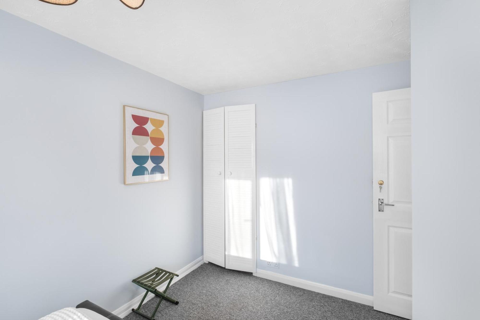 Annika - 3 Bedroom House, Driveway,2 Free Parking, Sleeps 7,cozy Garden Apartamento