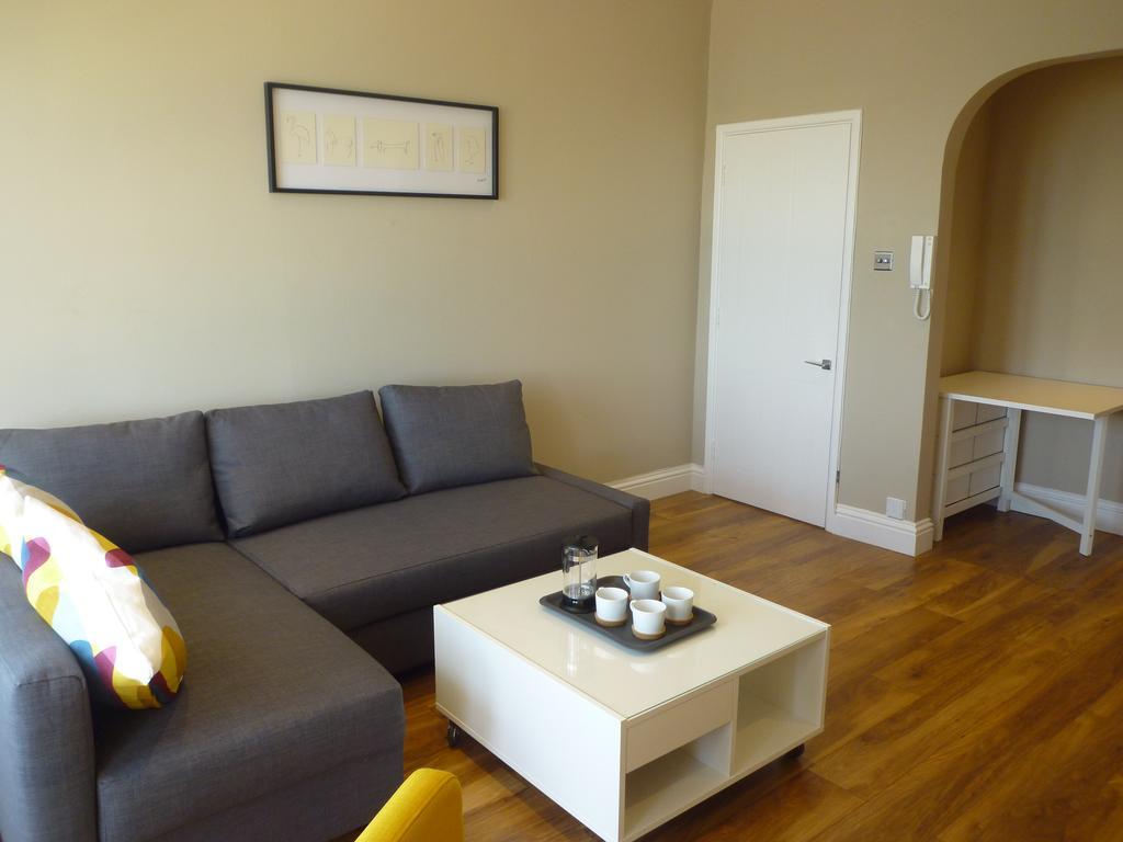Stones Throw From The - Stunning Sea View Apartamento Portsmouth