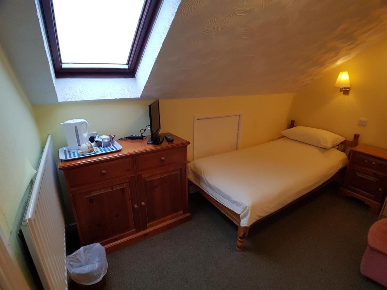 Guest house Everley 2*