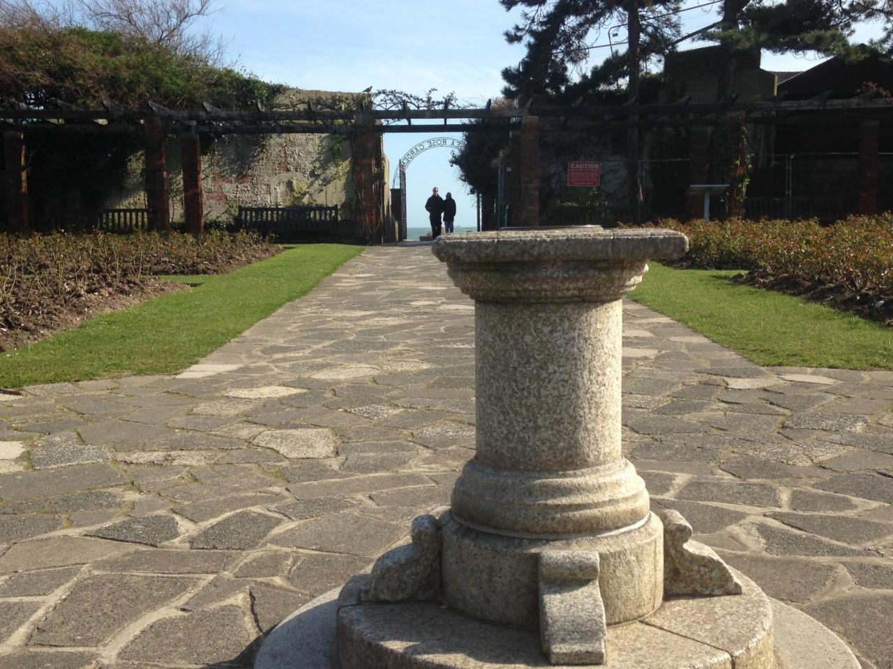 Balmoral By The Beach