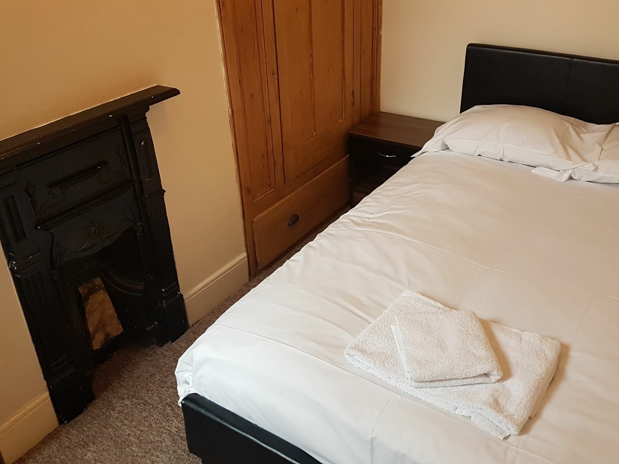 Liss Guest house 2*